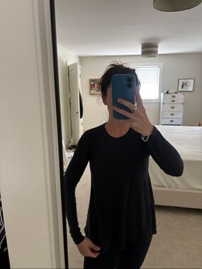 Lulu lemon Black Long-Sleeve Swing Top